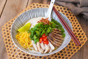 Bún Thang (Vietnamese Chicken Egg Noodle Soup)